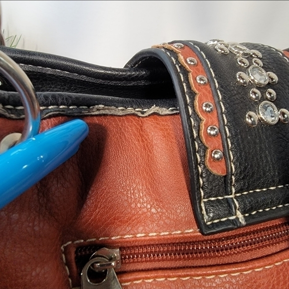 P & G COLLECTION Brown Western Shoulder Bag Embellished Studded - Picture 17 of 17
